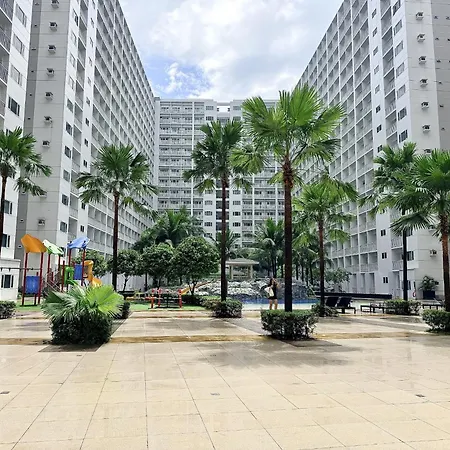 Cozy Staycation Near Mall Of Asia