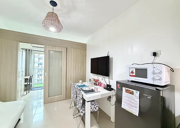 Cozy Staycation Near Mall Of Guest house *