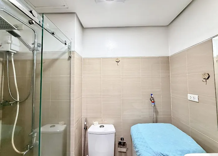 Cozy Staycation Near Mall Of Guest house