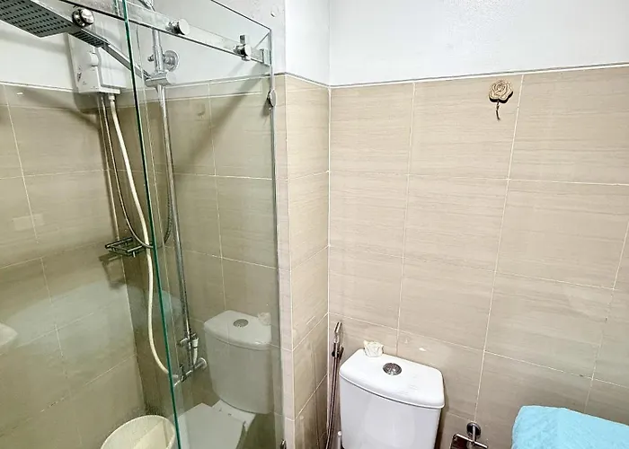 Cozy Staycation Near Mall Of Guest house